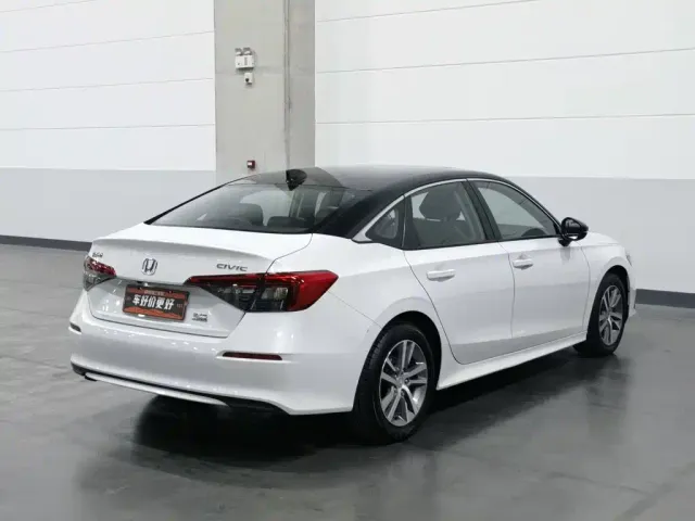 Honda Civic — Фото автомобиля 2