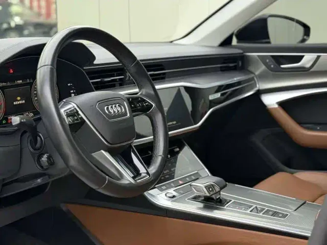 Audi A6L — Фото автомобиля 8