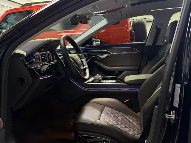 Audi A8 — Фото автомобиля 14