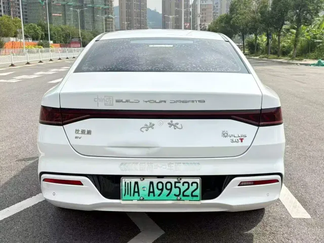 BYD Qin PLUS 2021 EV 500KM Luxury Model — Фото автомобиля 3
