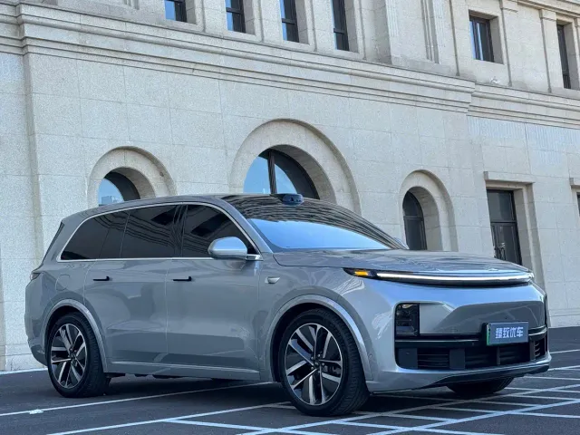 Li Auto L9 — Фото автомобиля 3