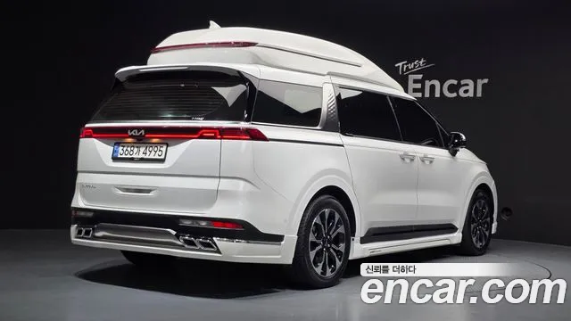 Kia Carnival Generation 4 — Фото автомобиля 2
