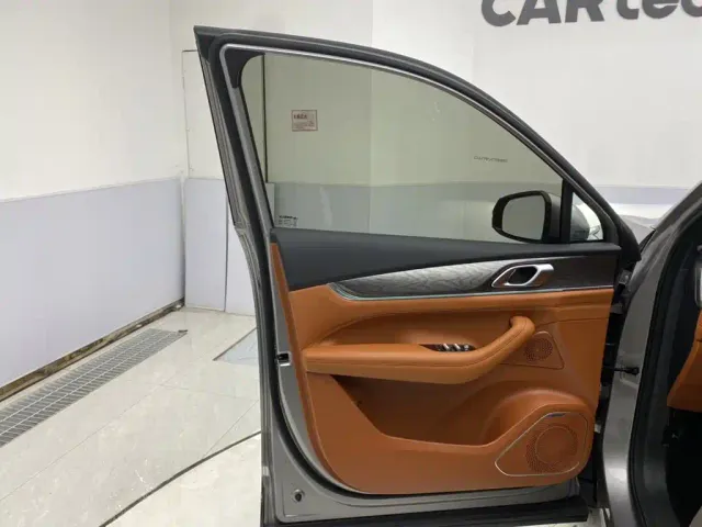 Geely Galaxy M7 — Фото автомобиля 16