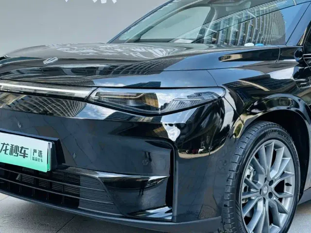 Leapmotor C10 — Фото автомобиля 18