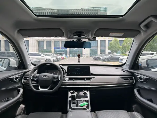 Chery Tiggo 8 — Фото автомобиля 8