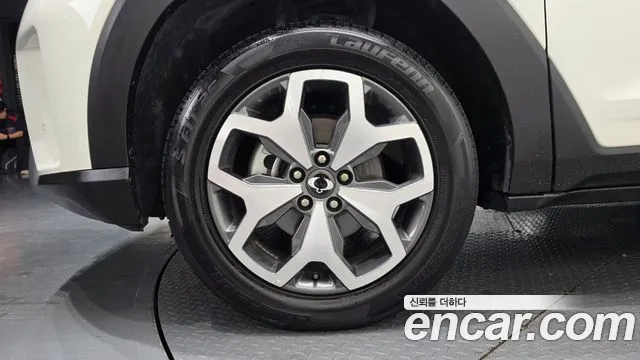 KG_Mobility_Ssangyong Torres Torres Бензин 1.5 2WD — Фото автомобиля 5