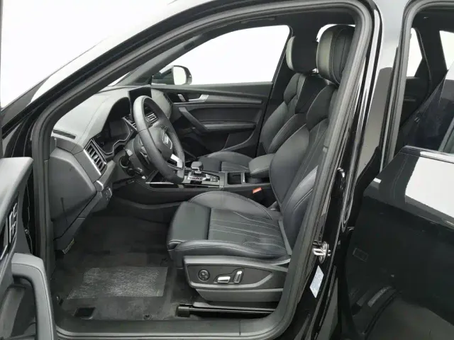 Audi Q5L — Фото автомобиля 10