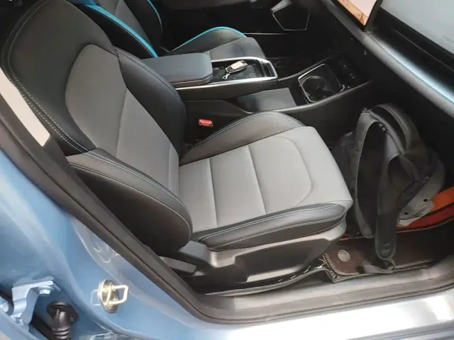 Geely Geometry G6 — Фото автомобиля 24