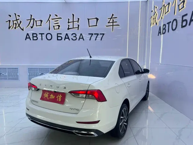 Škoda Rapid 2022 1.5L Automatic Comfort Edition — Фото автомобиля 4