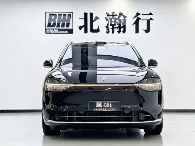 AITO Wenjie AITO M9 2024 Range Extender Max 52kWh 6-seater — Фото автомобиля 2