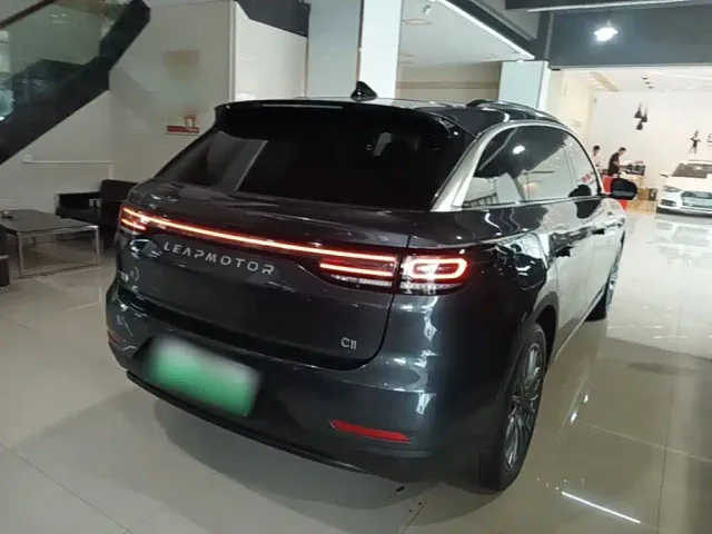 Leapmotor C11 — Фото автомобиля 6