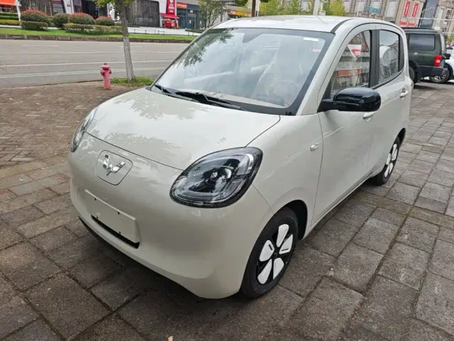 Фотография автомобиля — Wuling Hongguang Mini EV