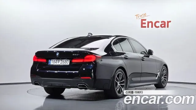 BMW 5 Series G30 — Фото автомобиля 2