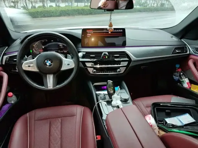 BMW 5 Series — Фото автомобиля 5