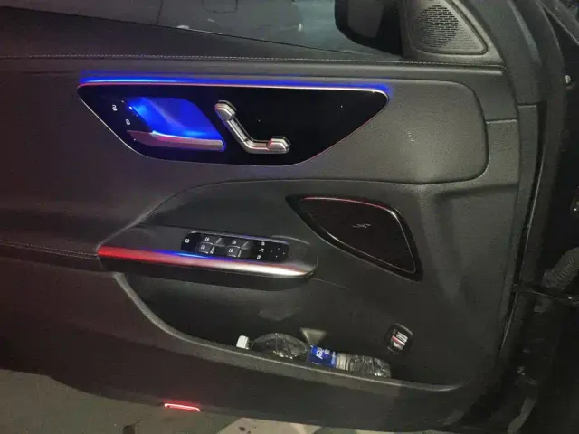 Mercedes-Benz C-Class — Фото автомобиля 7