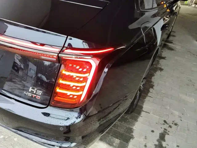 Hongqi H9 — Фото автомобиля 7