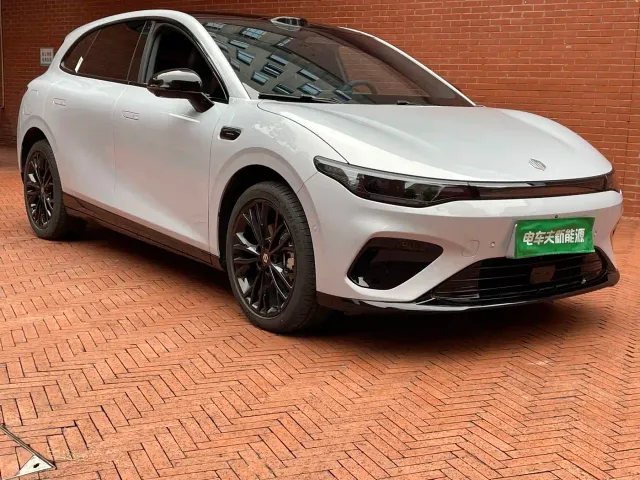 Leapmotor Lafa 5 — Фото автомобиля 3