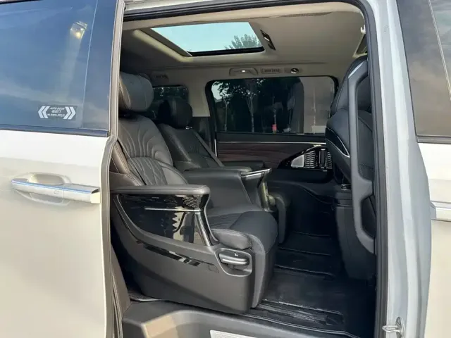 GAC Trumpchi M8 — Фото автомобиля 21