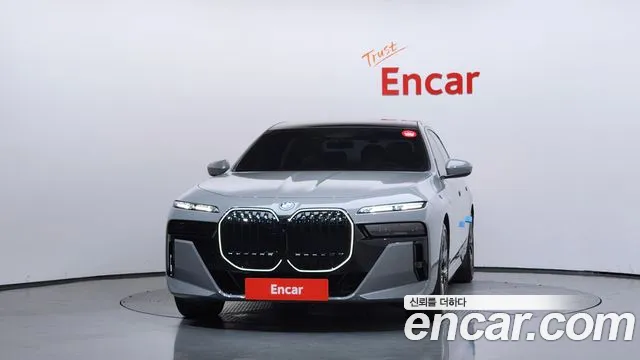 BMW 7-Series 7 серия (G70) — Фото автомобиля 3