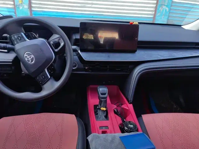 Toyota Camry — Фото автомобиля 12