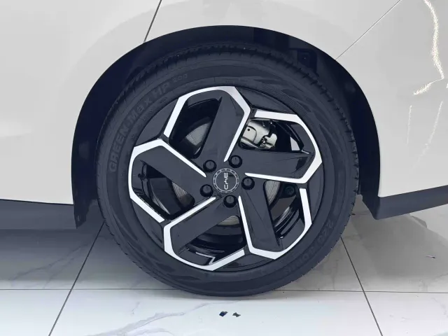 BYD Seal 06 — Фото автомобиля 6