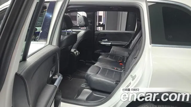 Mercedes-Benz EQB — Фото автомобиля 4