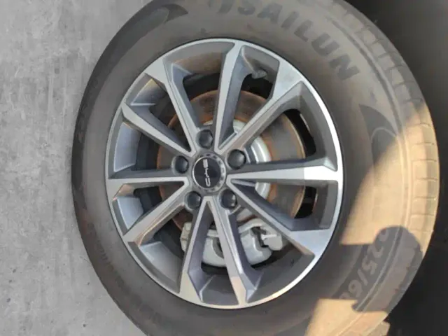 BYD Qin PLUS — Фото автомобиля 6
