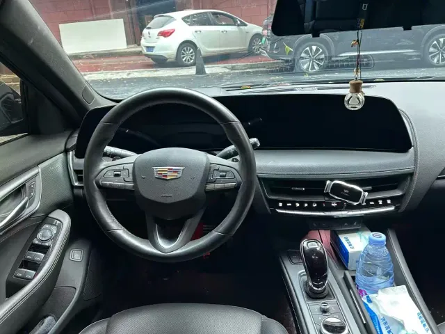 Cadillac CT5 — Фото автомобиля 4