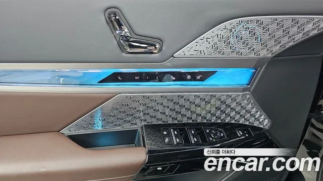 BMW 7-Series 7 серия (G70) 740i sDrive M Sport — Фото автомобиля 28