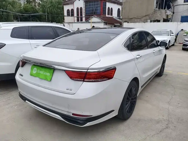 Geely Borui — Фото автомобиля 6