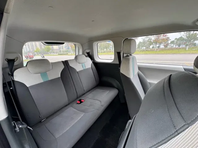 Changan Lumin — Фото автомобиля 11