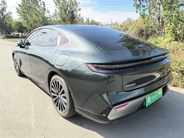 Geely Galaxy Xingyao 8 — Фото автомобиля 4