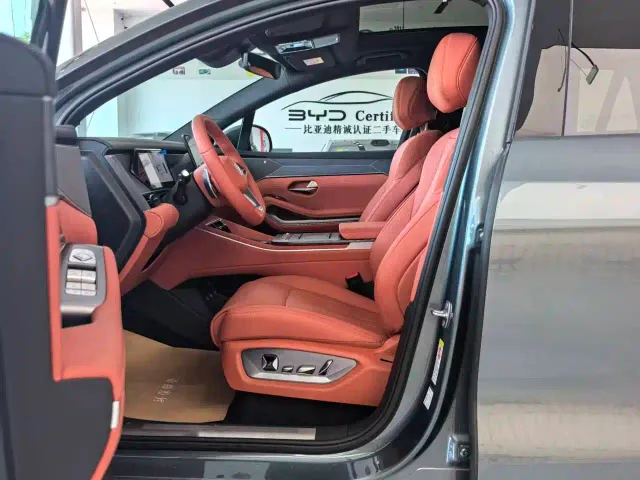 BYD Tang L — Фото автомобиля 3