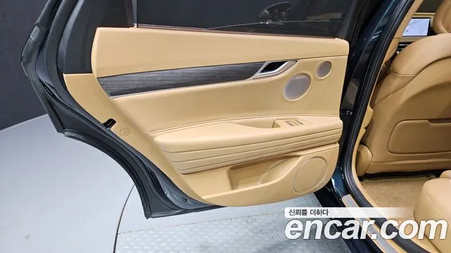Genesis G80 Бензин 3.5 турбо AWD — Фото автомобиля 23