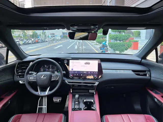 Lexus RX — Фото автомобиля 11