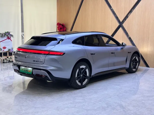 Shangjie Z7T — Фото автомобиля 22