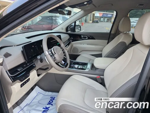 Kia Carnival Generation 4 — Фото автомобиля 14