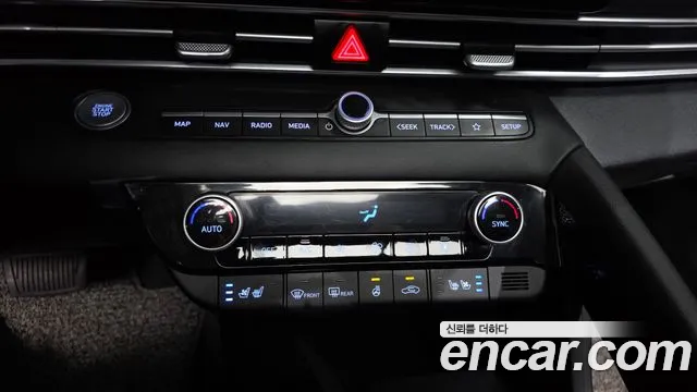 Hyundai Avante CN7 — Фото автомобиля 16