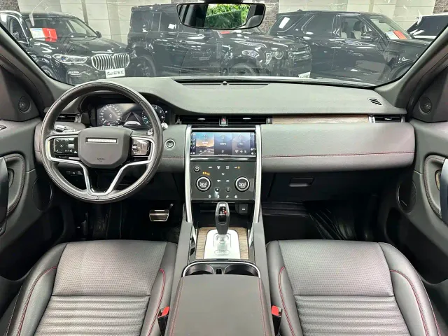 Land Rover Discovery Sport — Фото автомобиля 14