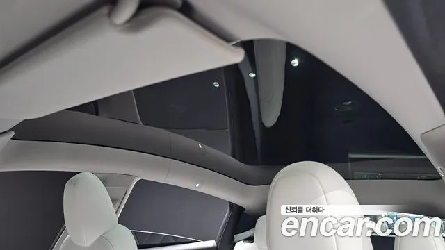 Tesla Model Y — Фото автомобиля 25