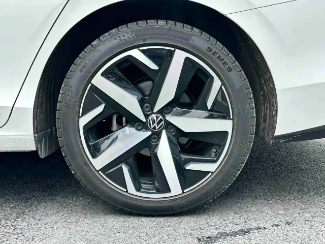 Volkswagen Lamando — Фото автомобиля 9