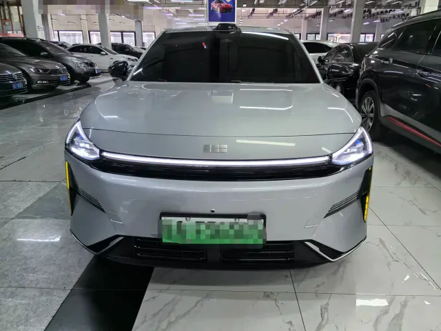 Geely Galaxy L6 — Фото автомобиля 2