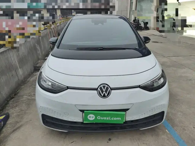 Volkswagen ID.3 — Фото автомобиля 2