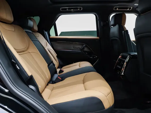 Land Rover Range Rover Sport — Фото автомобиля 11
