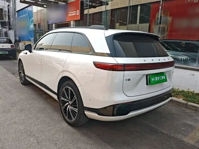 Xpeng G9 — Фото автомобиля 4
