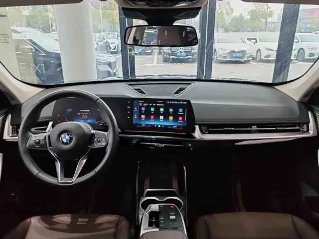 BMW X1 — Фото автомобиля 7