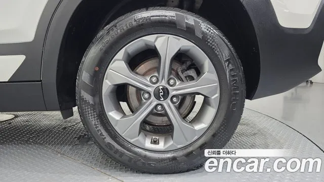 Kia Seltos — Фото автомобиля 6