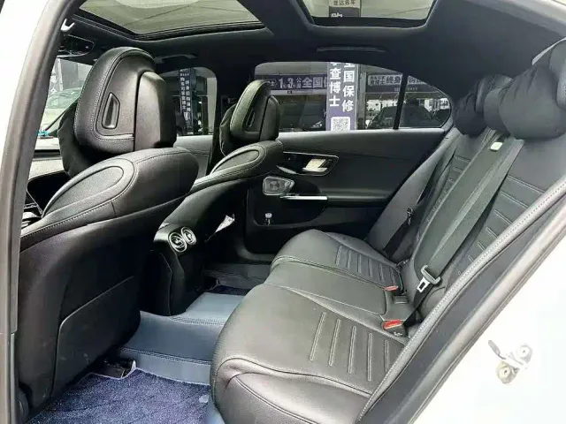 Mercedes-Benz C-Class — Фото автомобиля 6