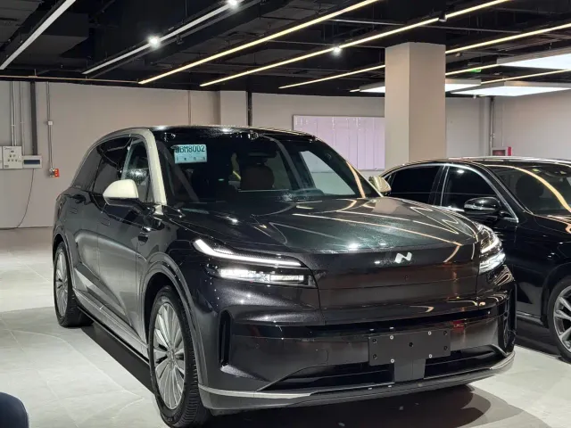 Onvo L90 — Фото автомобиля 3