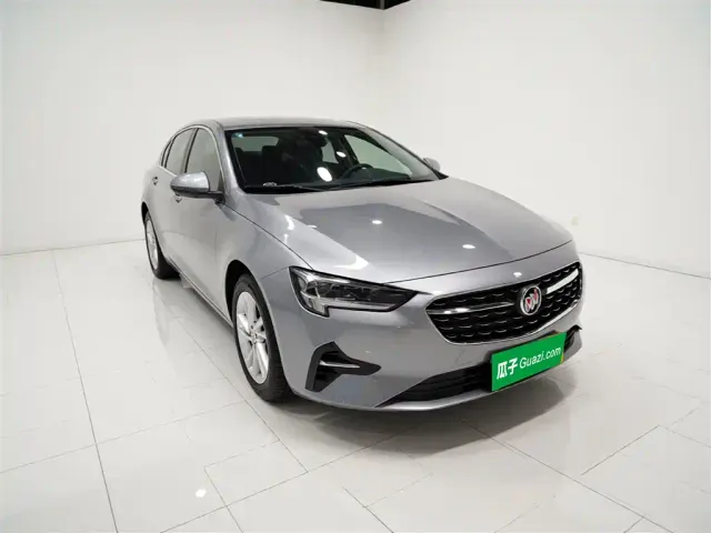 Buick Regal — Фото автомобиля 3